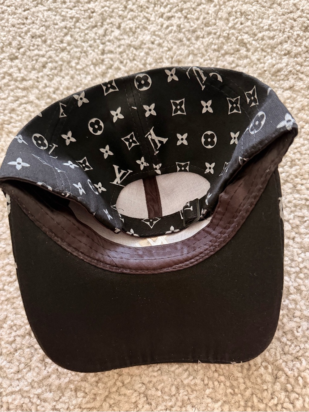 Louis Vuitton Black and White Monogram Baseball Cap - Picture 3 of 4
